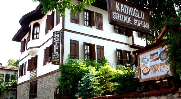 Kadıoğlu Şehzade Konakları